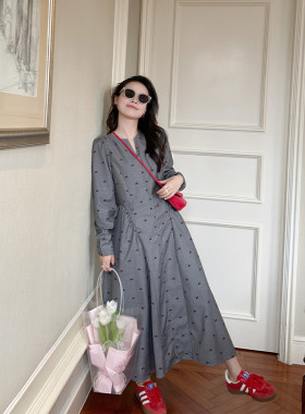 金苏一长袖连衣裙女2026春秋韩版收腰显瘦植绒印花裙chic长裙