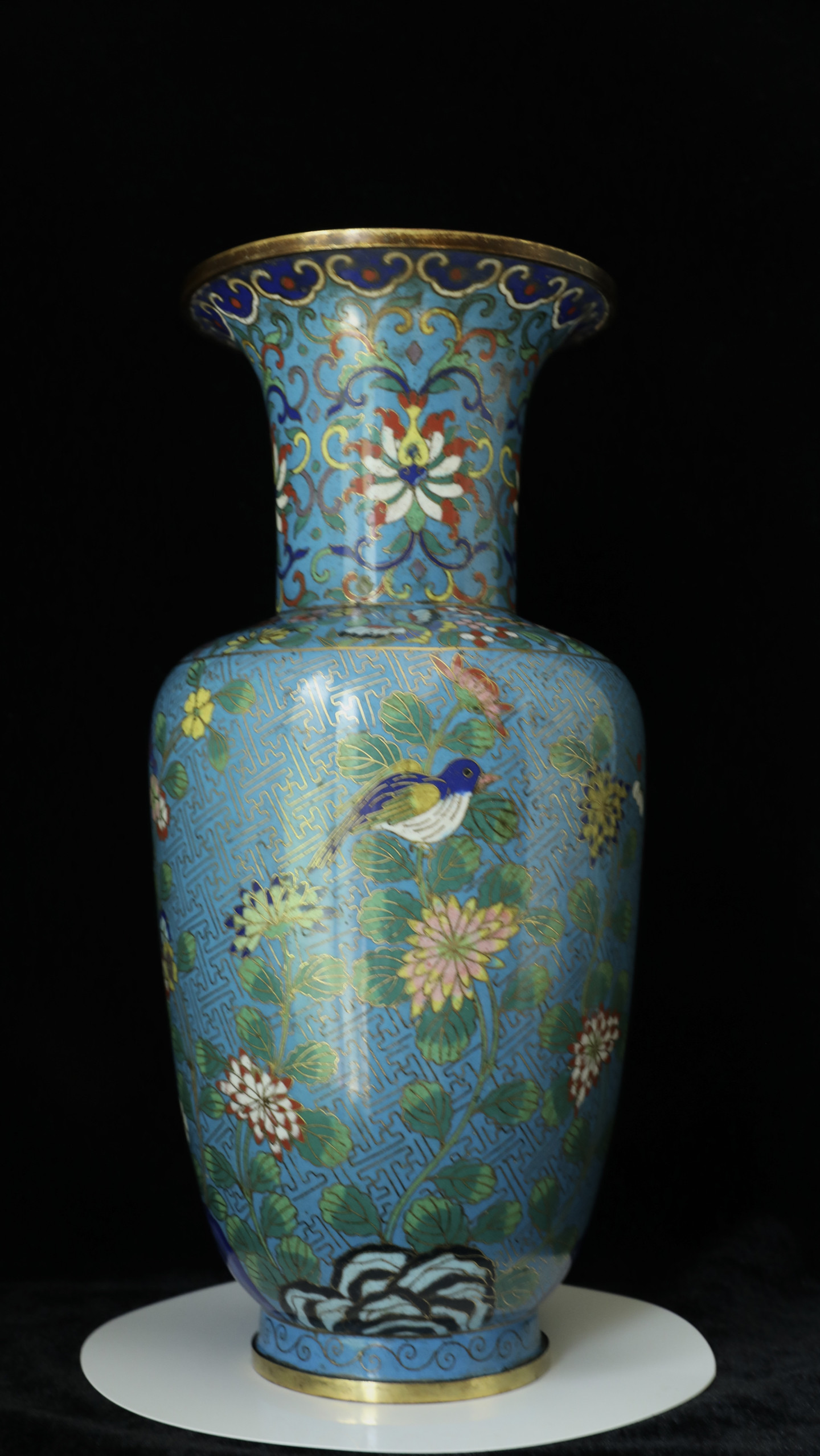 清代嘉庆时期景泰蓝花鸟瓶,收藏 品相保存完好 净高31.5厘米