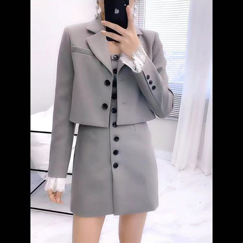 早秋新款冷淡系女装高级感名媛盐系御姐轻熟西装连衣裙子两件套装