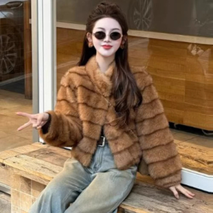 小香风羊羔毛短款外套女冬季新款小个子立领显瘦仿皮草毛绒外套潮