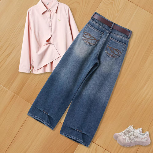 版型超好看的牛仔裤女2026新款