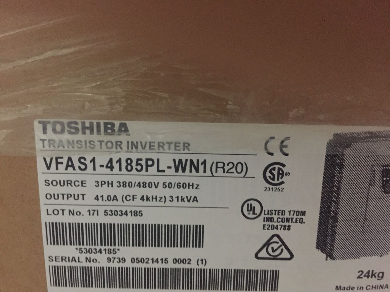 东芝变频器VFPS1-4370PL-WN全新原装正品