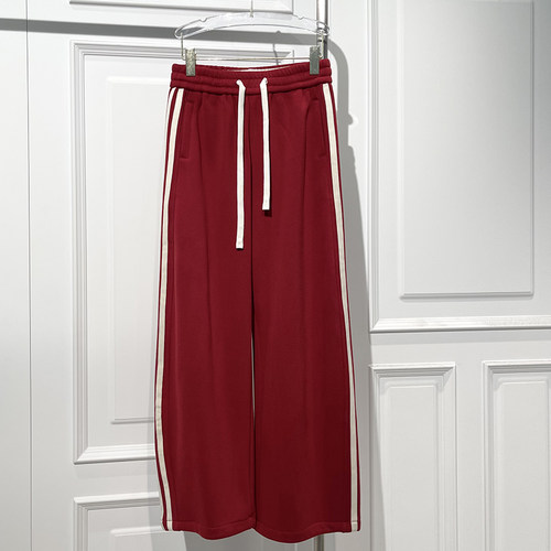 休闲风百搭运动红色弯刀卫裤潮搭