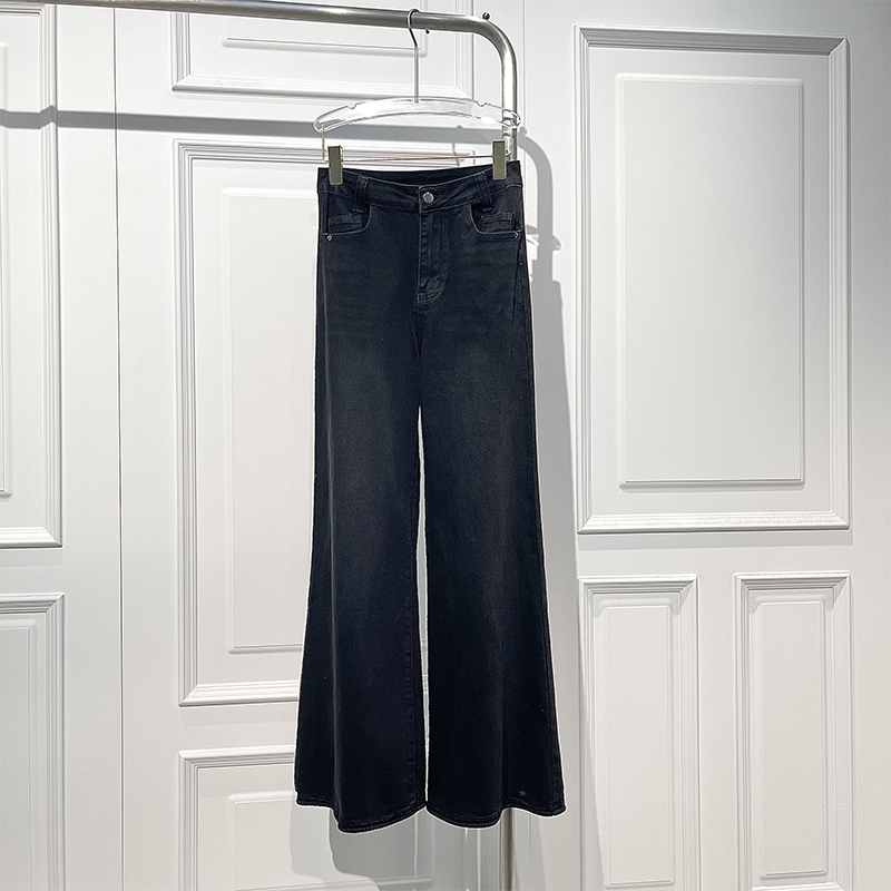 时尚复古微喇显高显瘦休闲牛仔裤