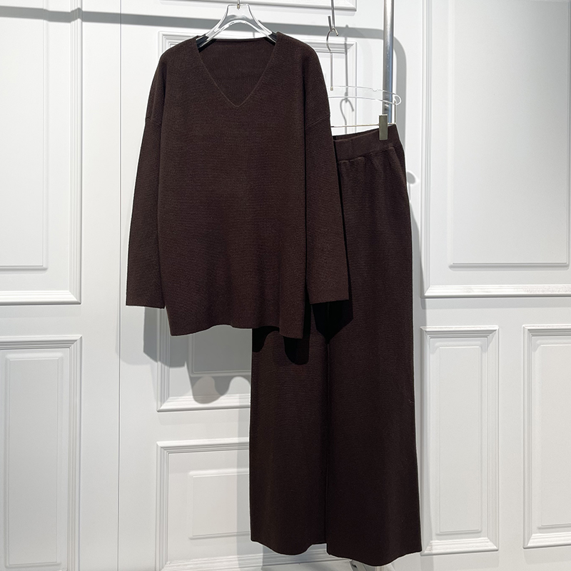 时尚慵懒百搭V领毛衣高腰阔腿裤