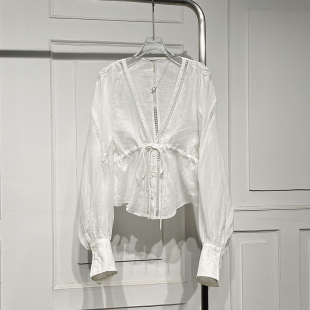 百搭洋气显瘦上衣 女2024春新款 通勤气质长袖 V领镂空收腰苎麻衬衫