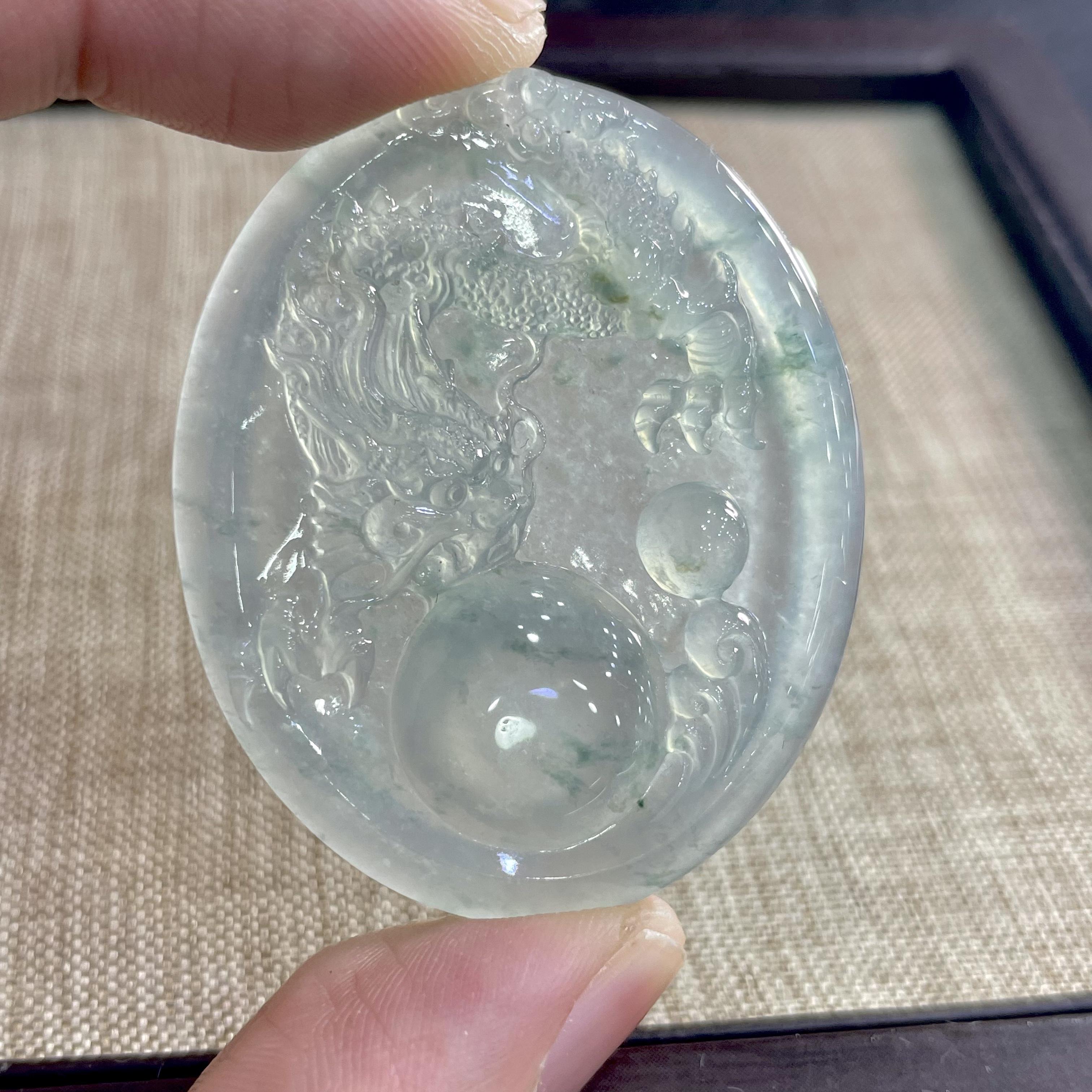 缅甸A货冰种飘花龙牌玉石吊坠