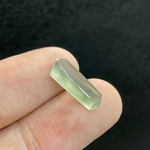 缅甸天然翡翠A货高冰玻璃种晴绿色飘花翡翠随形戒面镶嵌件裸石