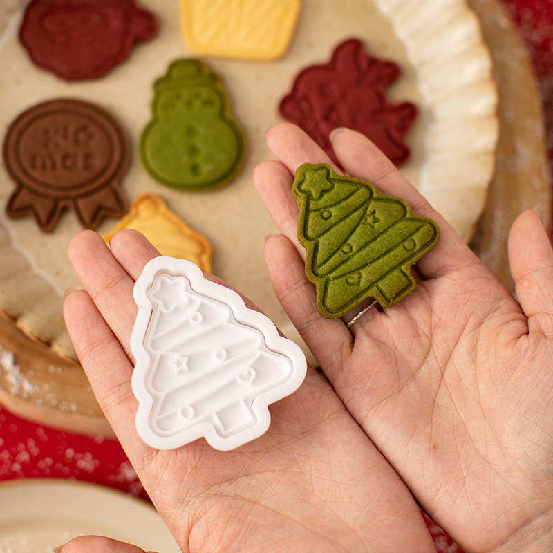 圣诞饼干模具节圣诞树糖霜姜饼人雪屋按压式diy曲奇烘焙工卡通磨