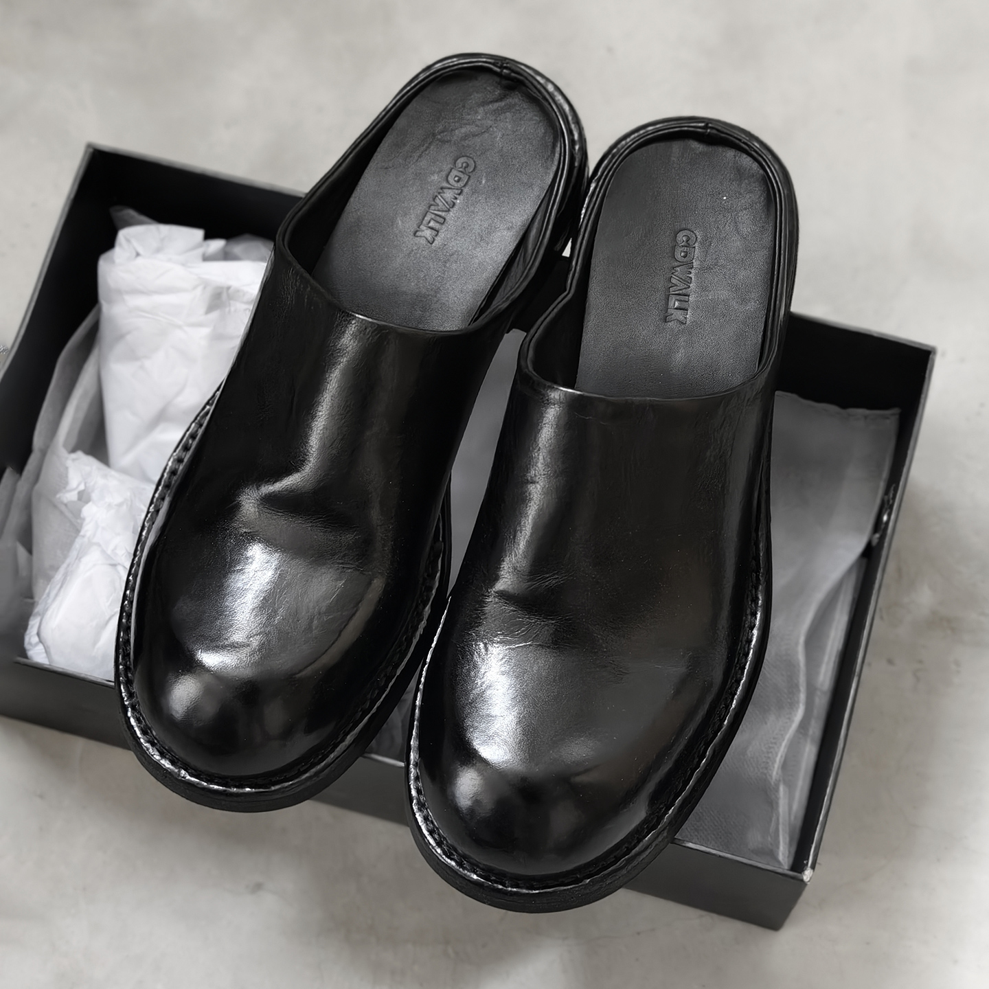 日系水洗做旧真皮拖鞋