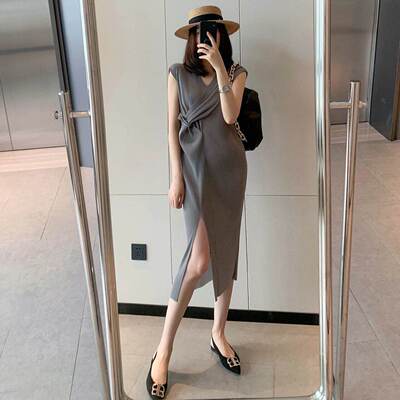气质风褶皱开叉V领修身连衣裙女