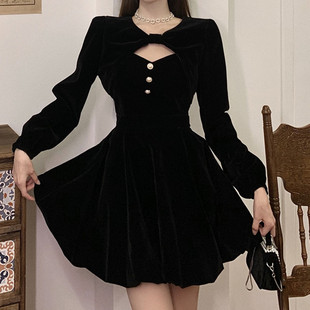 胖mm法式气质黑色吊带晚礼服裙子大码女装金丝绒赫本风连衣裙套装