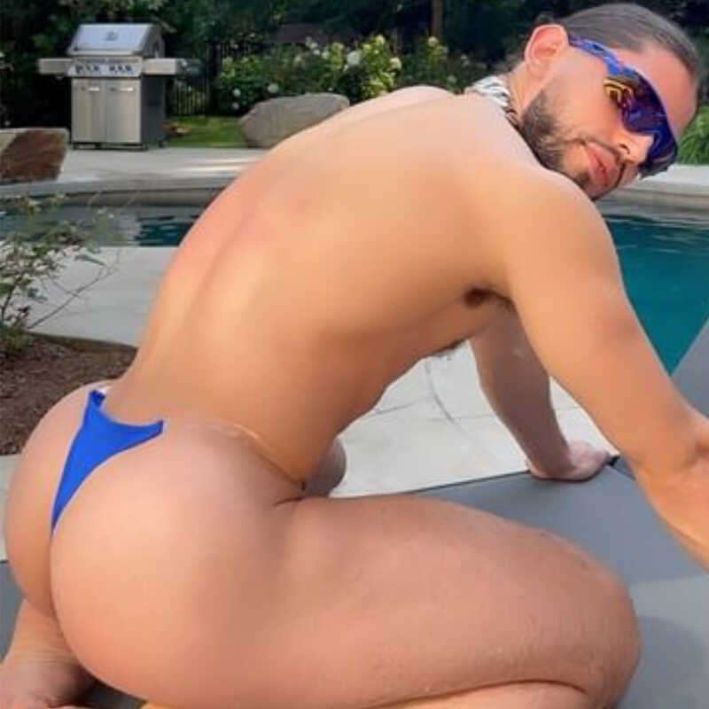 青年同志成人露臀低腰窄边丁字裤