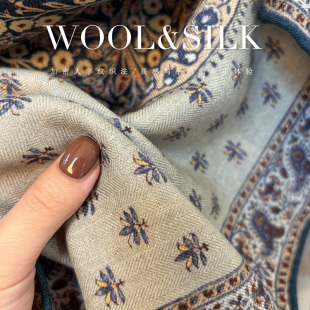 雅致古典氛围感 饰领巾 轻奢丝毛围巾女春秋多功能真丝羊毛方巾装