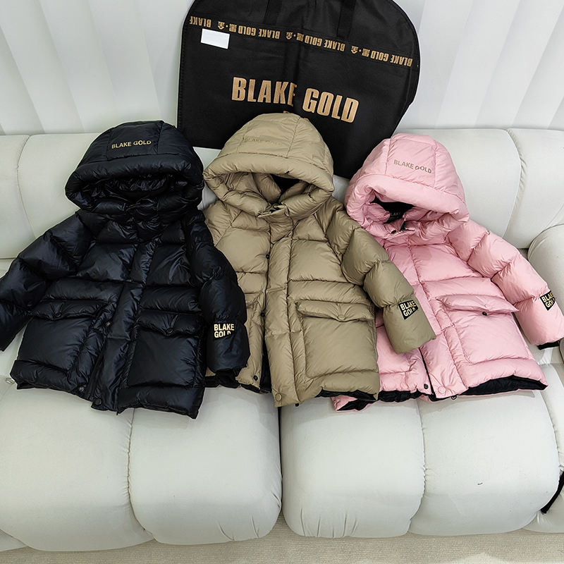 大口袋儿童黑色金羽绒服加厚外套