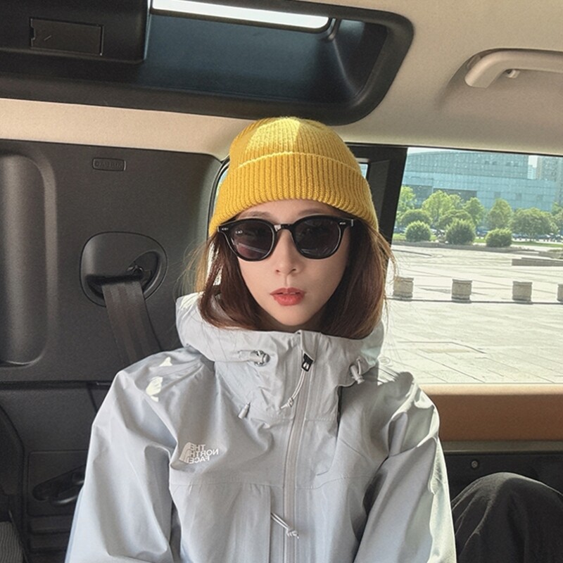 亮色系户外冷帽纯色毛线帽女秋冬显脸小防风保暖川西黄色针织帽子