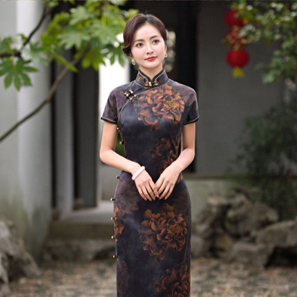旗袍新款2025长款到脚踝夏日常可穿香云纱高端品牌旗袍妈妈装婚宴