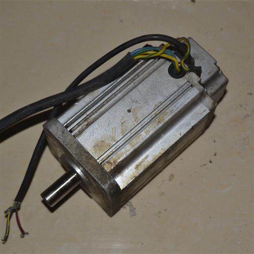 议价# 无型号贴纸 估计是400w 220V 直流无刷电机 绕线机电机。。
