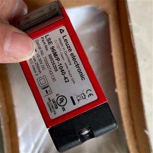 议价全新LEUZE LSE 96M/P-1040-42 50025205光电传感器原装