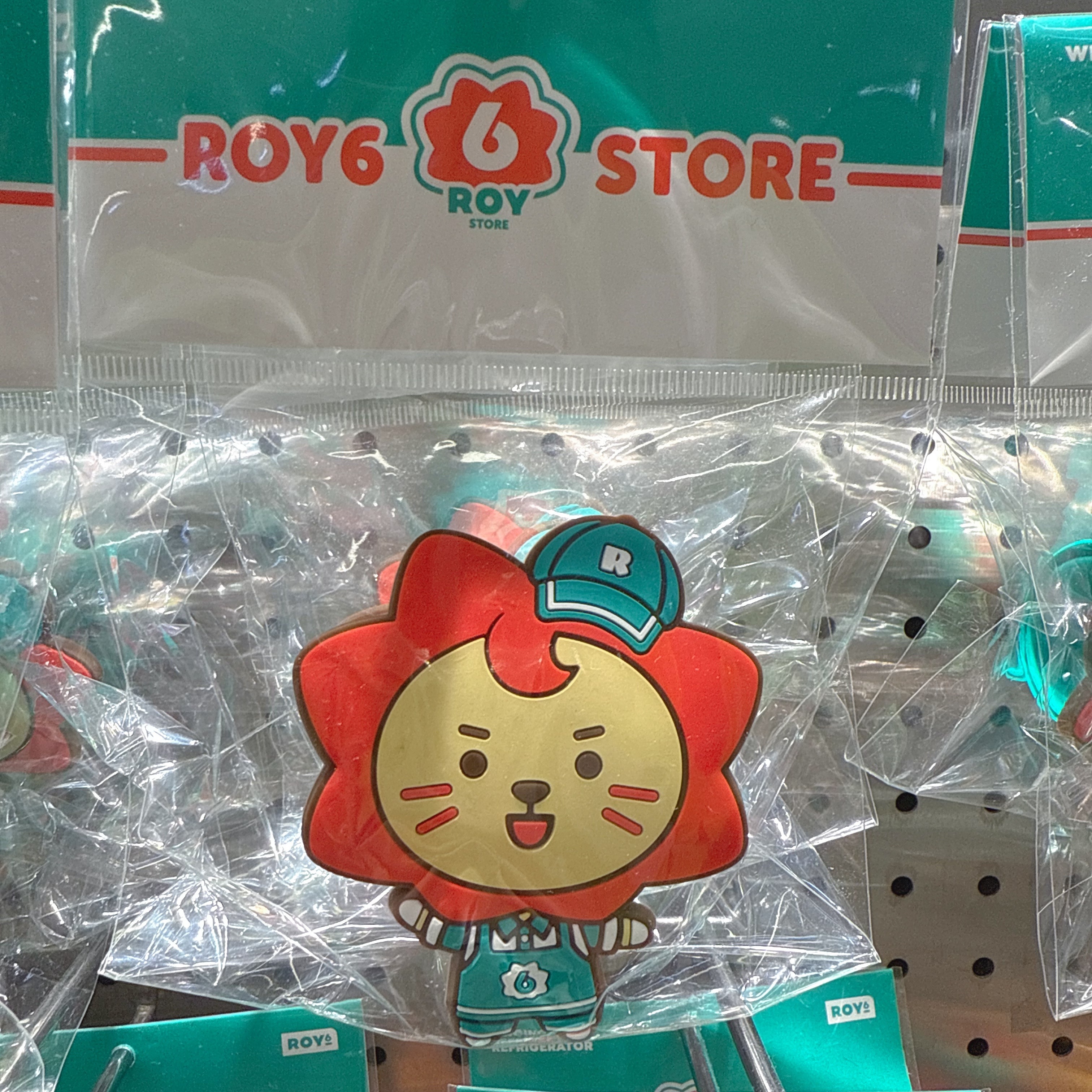 【正品代购】ROY6莱阳便利店系列店长莱阳包挂玩偶抱枕卡通周边