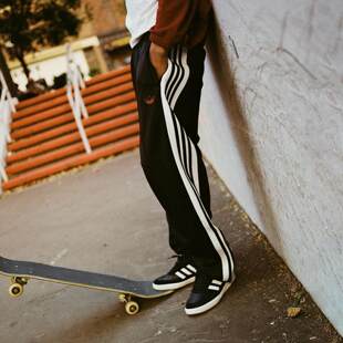 三叶草JP1165 舒适三条纹运动裤 adidas阿迪达斯情侣款 25年春新款