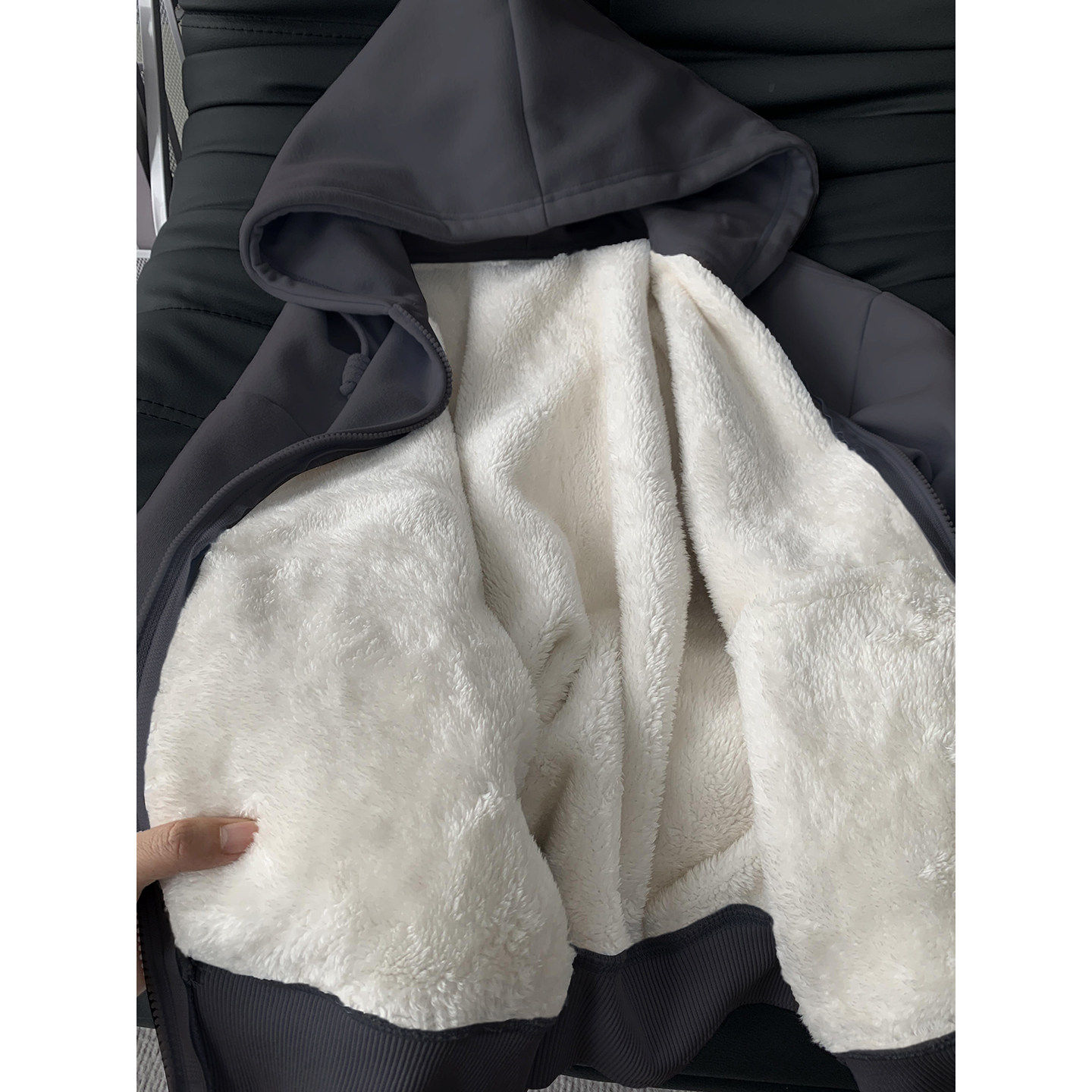 黑色加绒卫衣女款加厚外套女装2025新款秋冬季保暖连帽小个子开衫