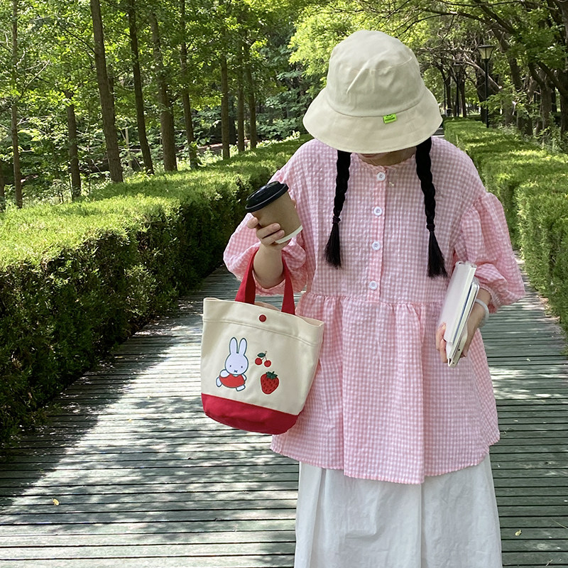 米菲Miffy夏季草莓款系列水桶包便携式手提包百搭可爱女生帆布包