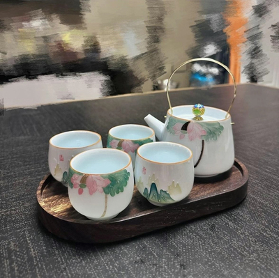 手绘堆画功夫茶具瓷质细腻通透