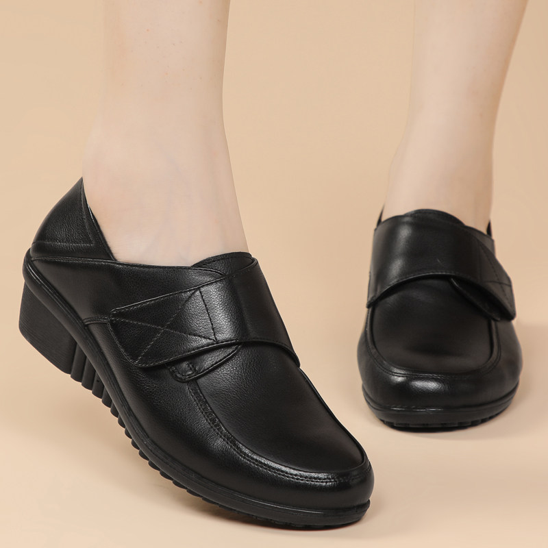 真皮软底妈妈鞋坡跟防滑老人皮鞋中老年舒适圆头大码工作女鞋清仓,女鞋,深口单鞋,淘宝优惠券,粉丝福利购,淘宝优惠卷