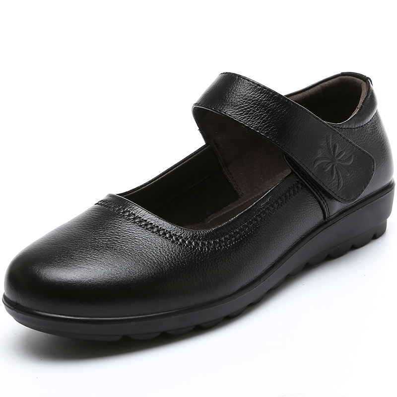 防滑软底大小码女鞋平跟真皮单鞋