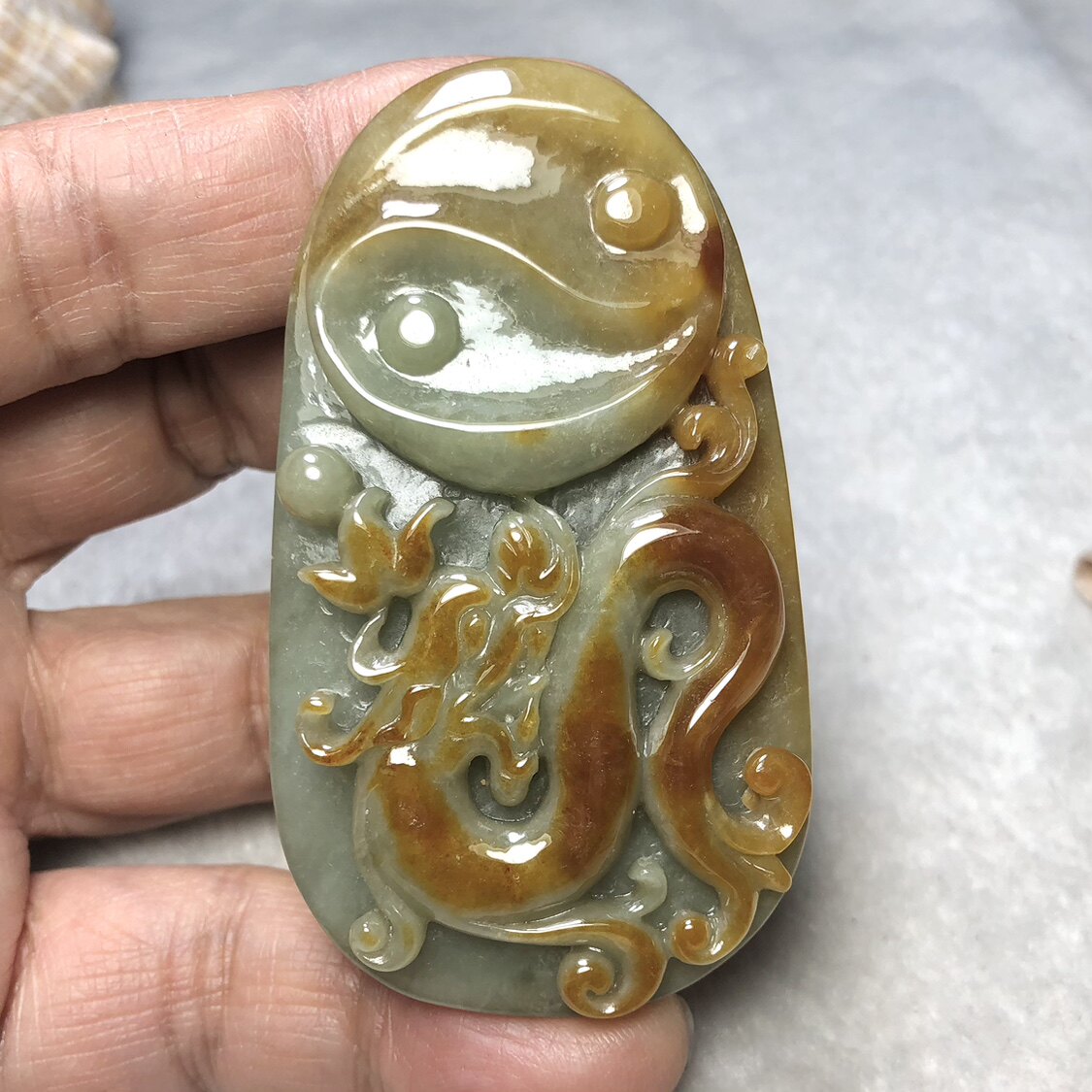 天然缅甸翡翠玉石a货红翡黄翡龙吊坠精工雕刻太极图古龙玉挂件