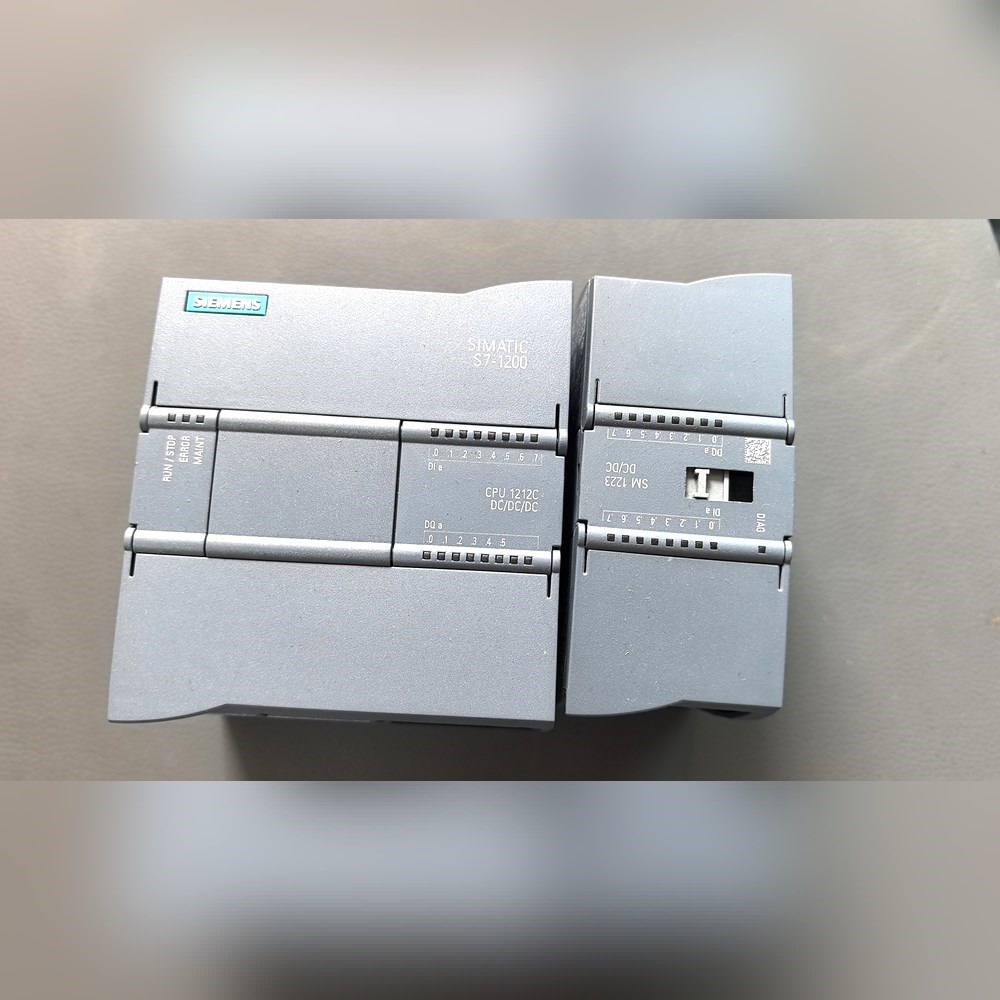 PLC 6ES7 223-1BH32-0XB0 一个 议价