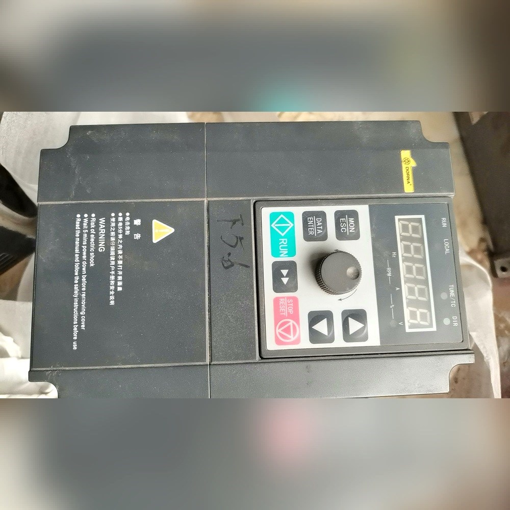 DORNA大元变频器3.7kw大元DLB1-03D7T4G拆议价