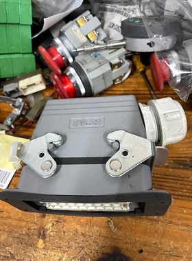 SVLES重载插头16针16E-M-S.一套80. 议价