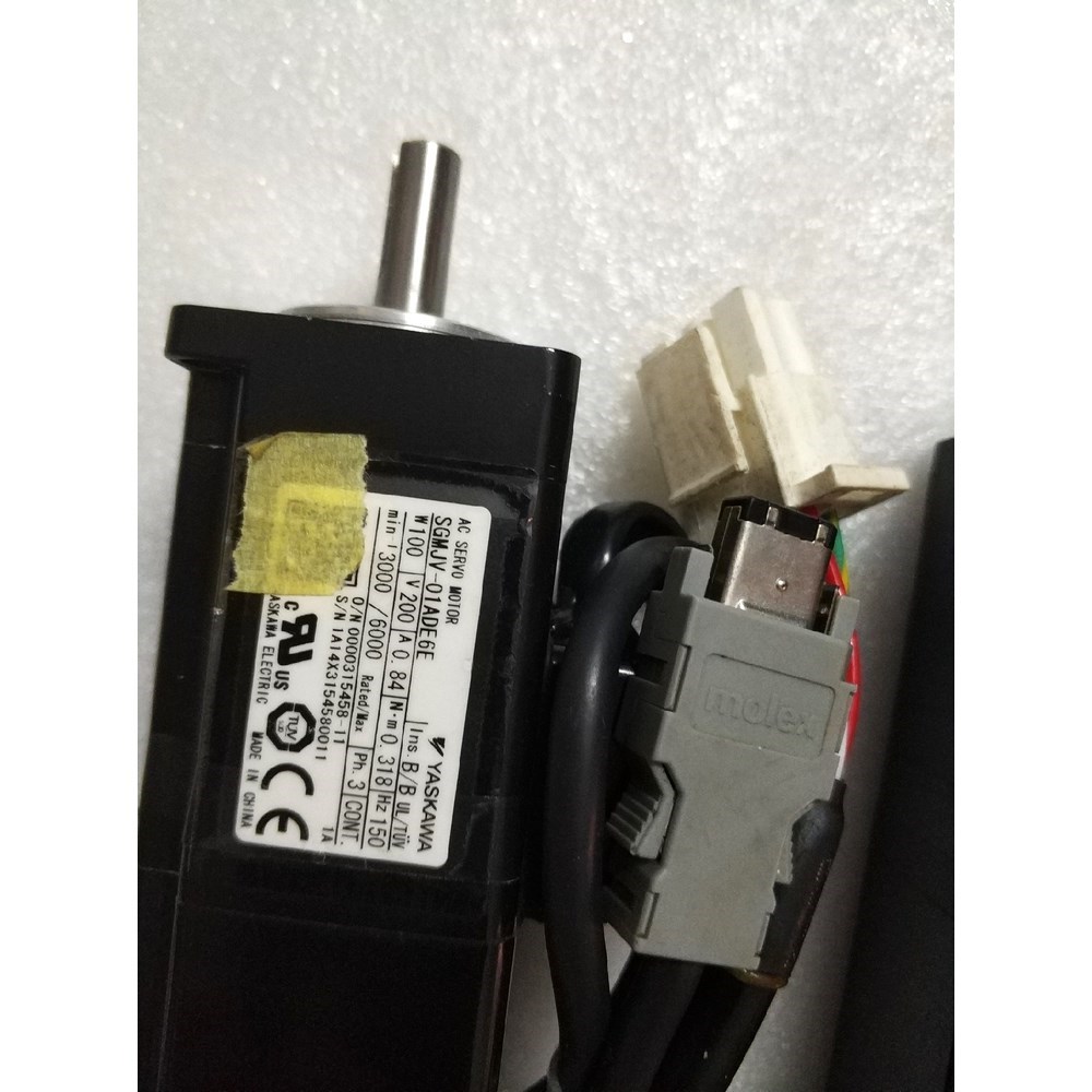 安川5系100W带刹车伺服电机SGMJV-01ADE6E 议价
