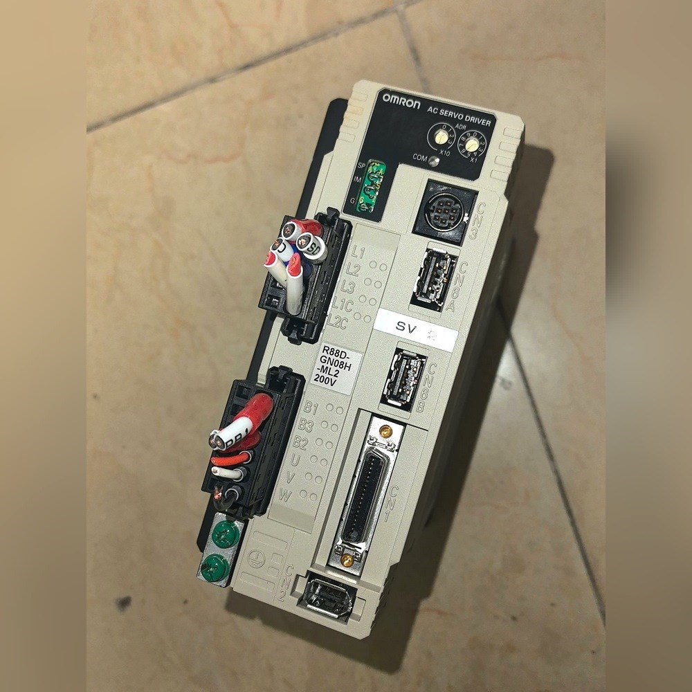 驱动器R88D-GN08H-ML2 功能包好 议价