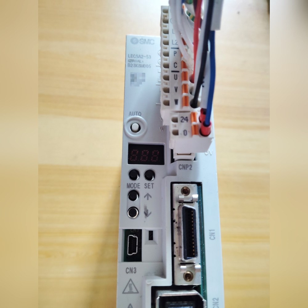 SMC LECSA2-S3 电缸伺服控制器共1只.使 议价