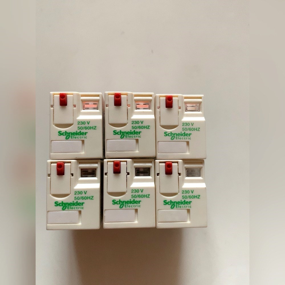 施耐德中间继电器RXM2AB1P7(8脚 230V 12A) 议价