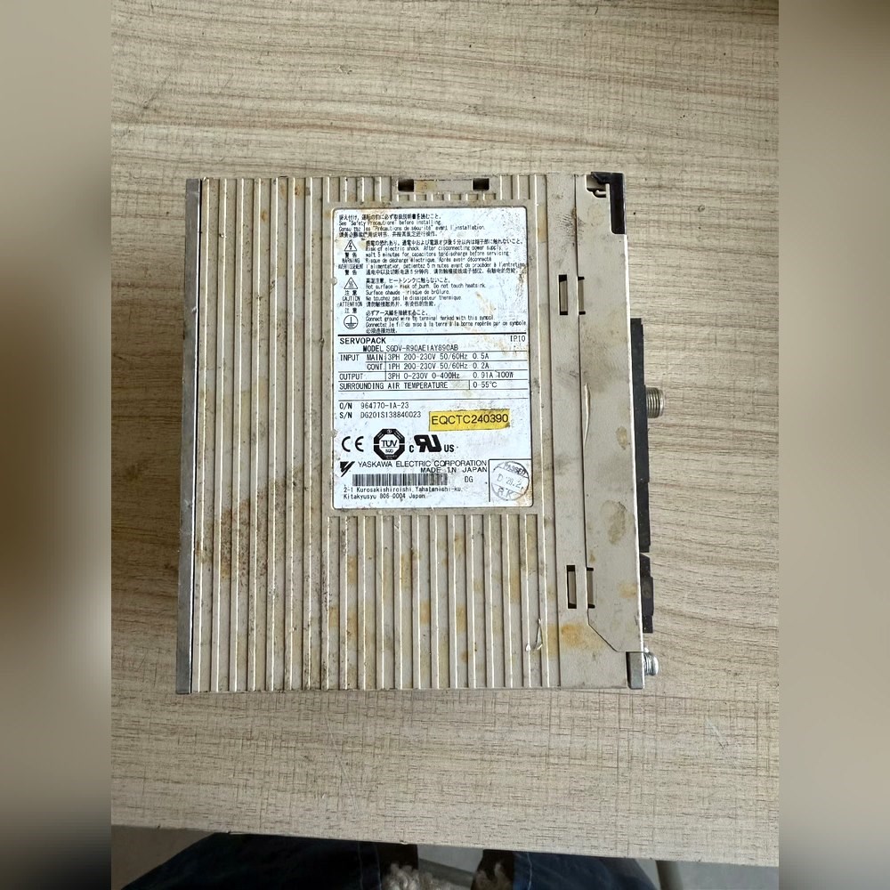 YASKAWA ELECTRIC SGDV-R90AE1AY 议价