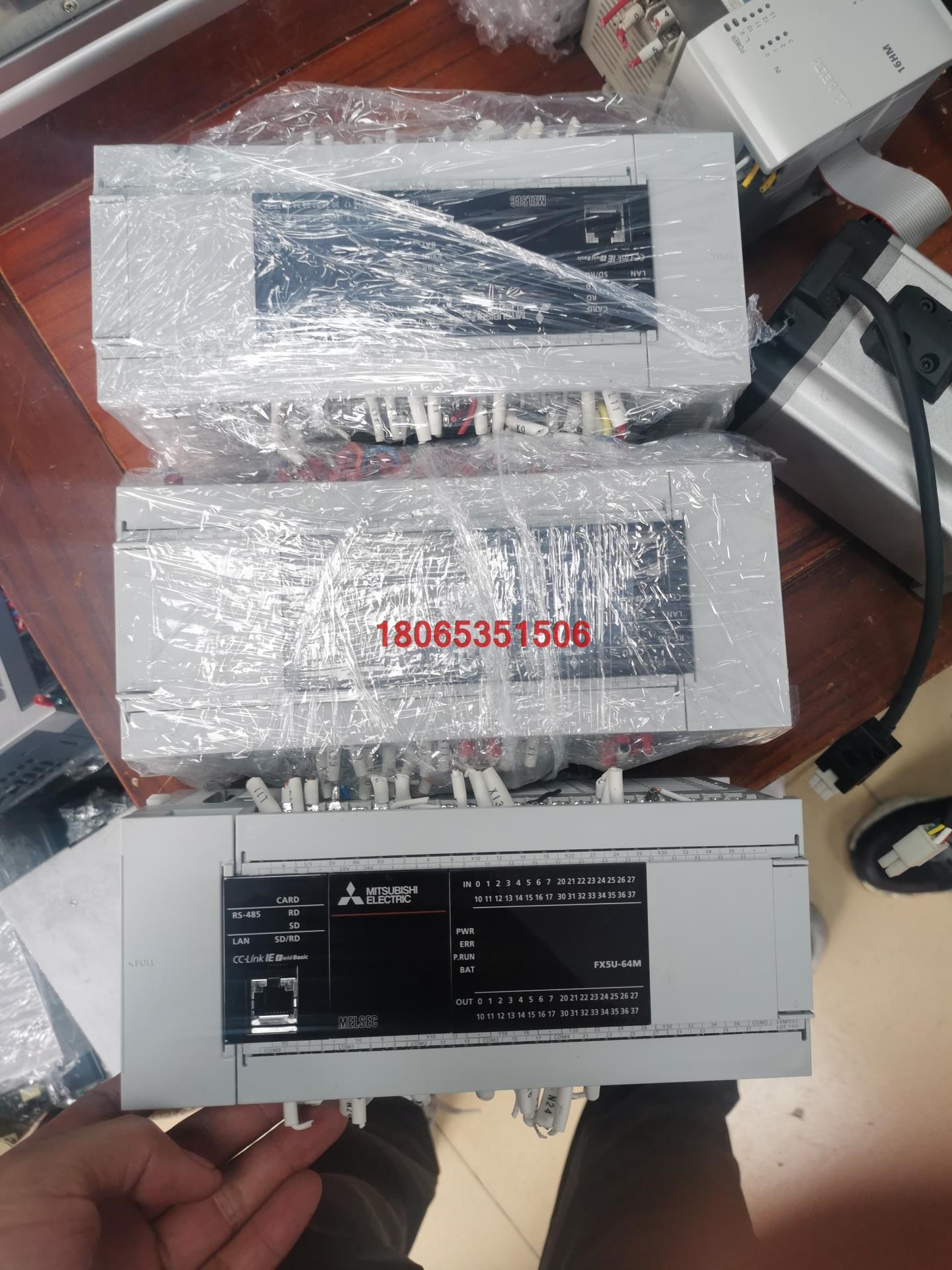 三菱5UPLC,FX5U-64MT/ES,现货3条,9.