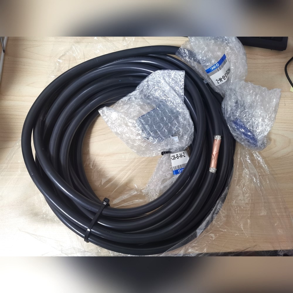 发那科机器人控制柜50针CRMA5线2007-T378 议价