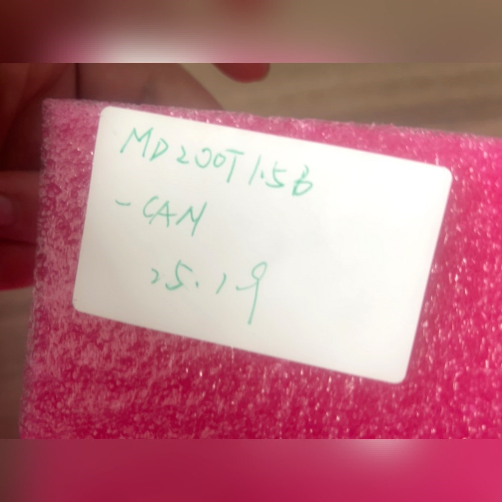 未拆封MD200T 1.5kW变频器380V三相输入 议价