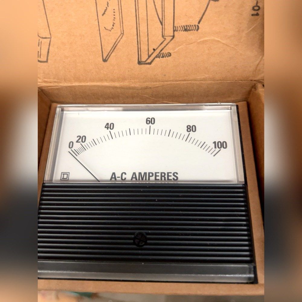 AC电流表是Square D的CLE8-A4A10 议价