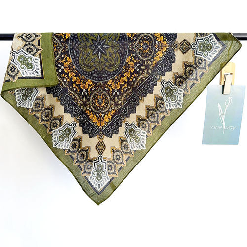 2025新款幻境繁花绿色丝绒棉方巾