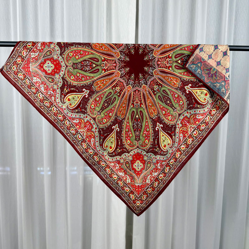 新款时尚百搭丝绒棉双面异色围巾