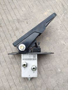 新源轮式挖掘机配件大全机械轮胎75挖机正品炮头脚踏阀脚踩阀开关