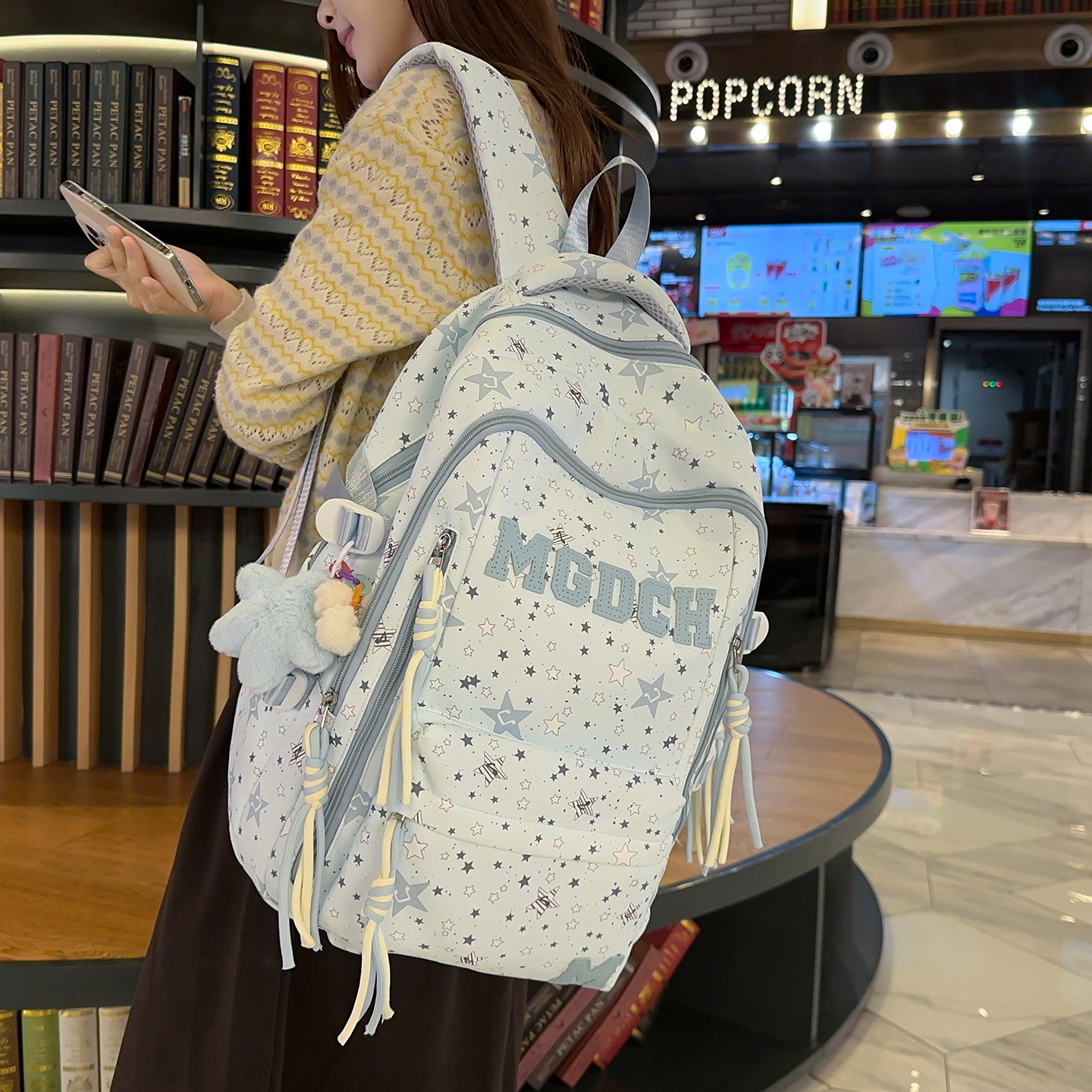 书包女生初中生韩版大容量儿童小学生双肩包星星高颜值大学生背包