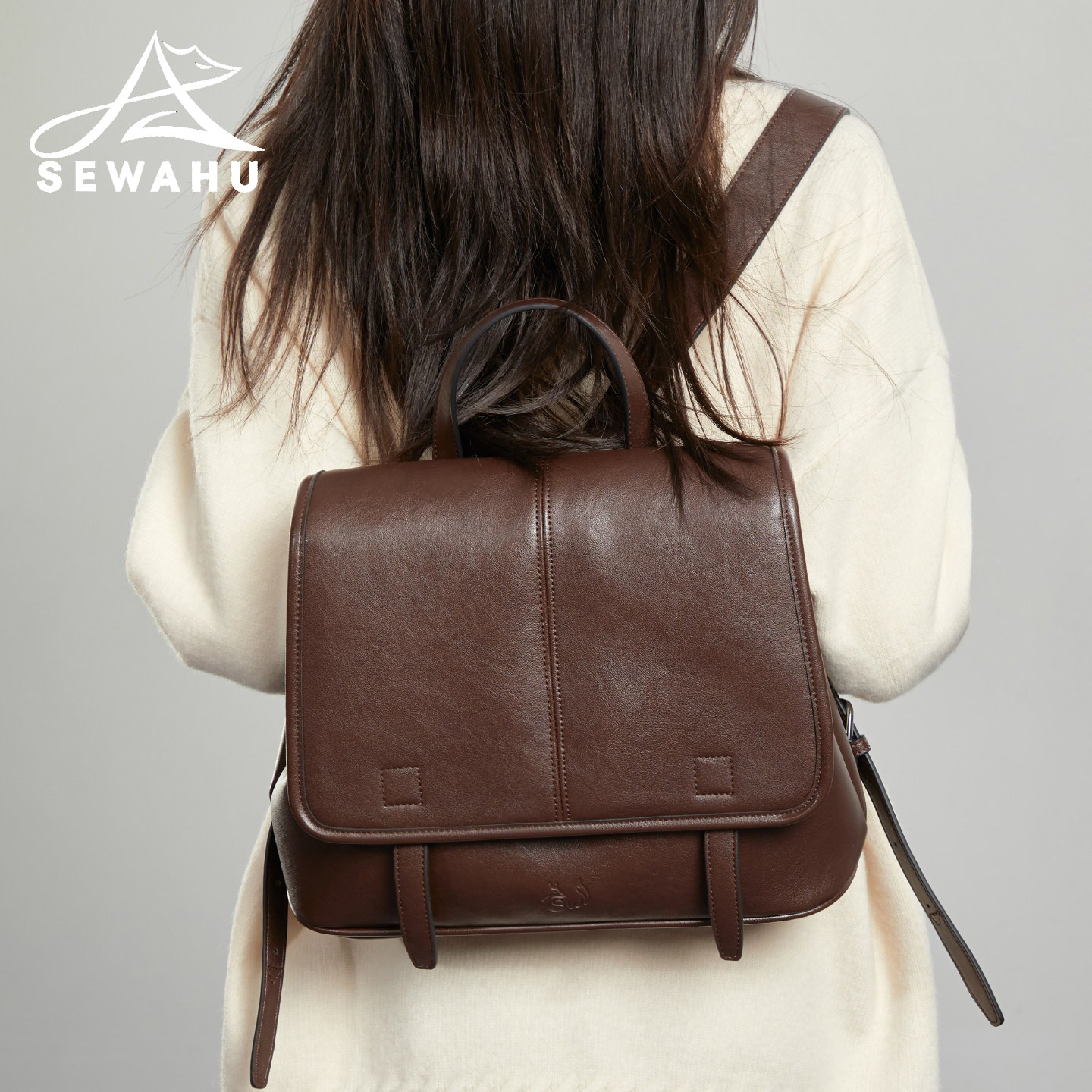 时尚百搭双肩包女2025新款高级感通勤背包女生皮质大容量旅行书包