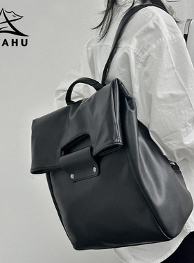 设计感小众双肩包女上班通勤大容量女士背包2025新款电脑书包皮质