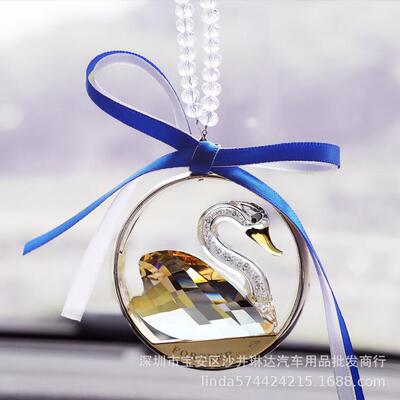 圆圈天鹅汽车挂件 新款汽车挂件水晶天鹅圆形车载后视镜挂件吊坠